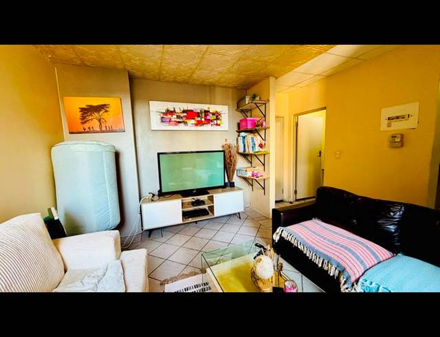 1 BEDROOM APARTMENT FOR SALE IN DURBAN CBD